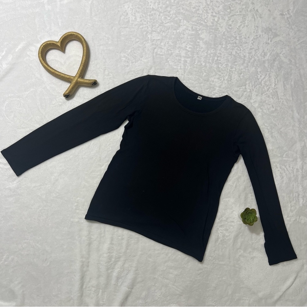 Uniqlo Women's Classic Black Long Sleeve Tee